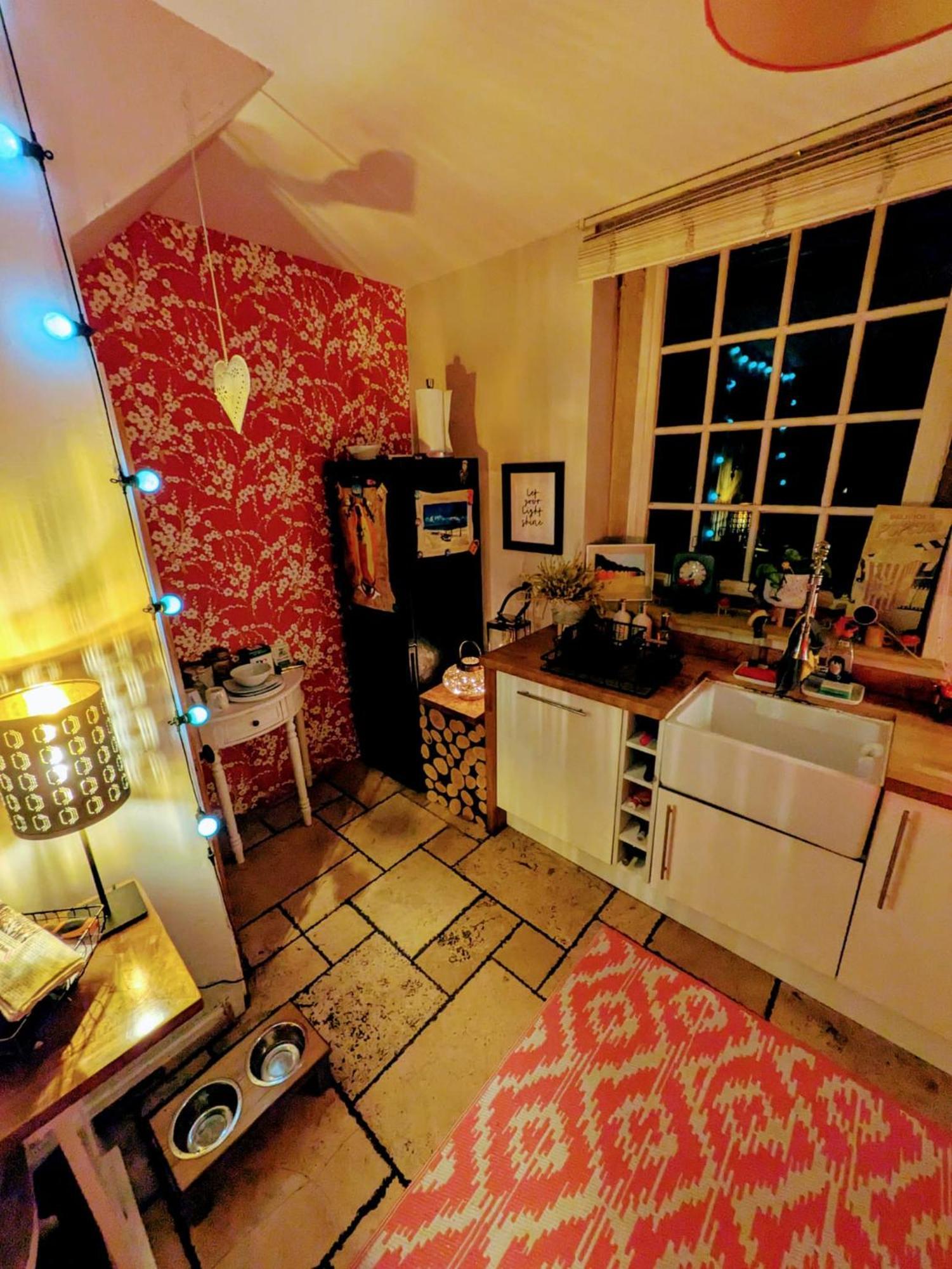 The Little House Apartment แบรดฟอร์ด ภายนอก รูปภาพ
